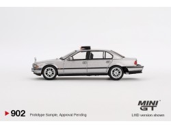 BMW 750 IL (E39) TOMORROW NEVER DIES - JAMES BOND 007 1997- German blistr  -1:64 - Mini GT