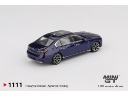 BMW i7 xDrive60 Tanzanite Blue Metallic 2022 - 1:64 - Mini GT