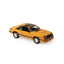 FORD MUSTANG FOX-BODY MEDIUM VANILLA 1982 -1:64 - Greenlight