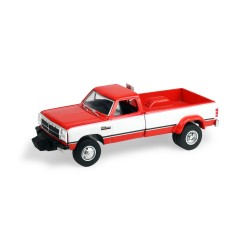 DODGE RAM D350 DUALLY - WITH EXHAUST + BUMPER WEIGHTS RED AND WHITE 1993-1:64 - Greenlight