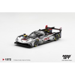 Mini GT CADILLAC V-SERIES R nr.40 CADILLAC WAYNE TAYLOR RACING DAYTONA 24 HRS 1:64 Blister - MGT01372-BL